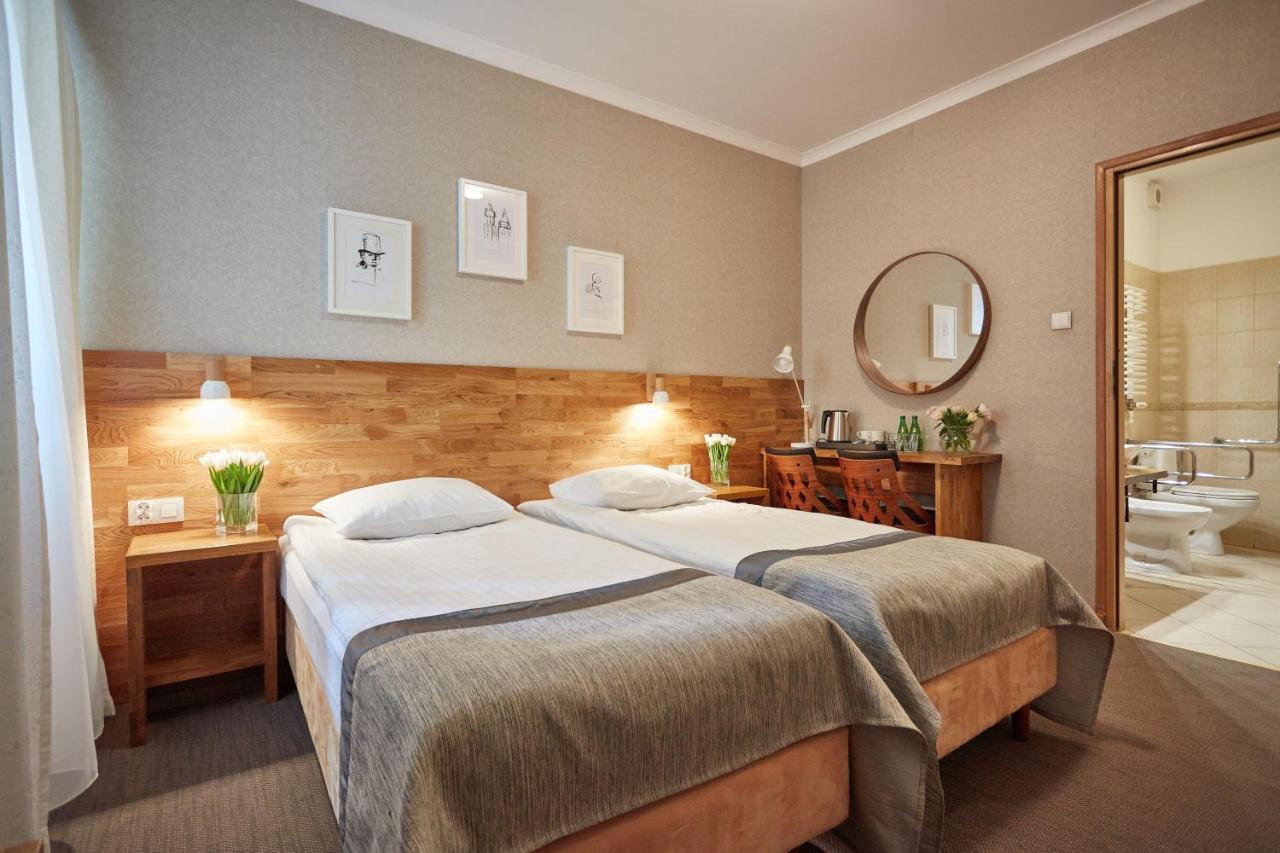 Hotel Batory Cracovie Extérieur photo